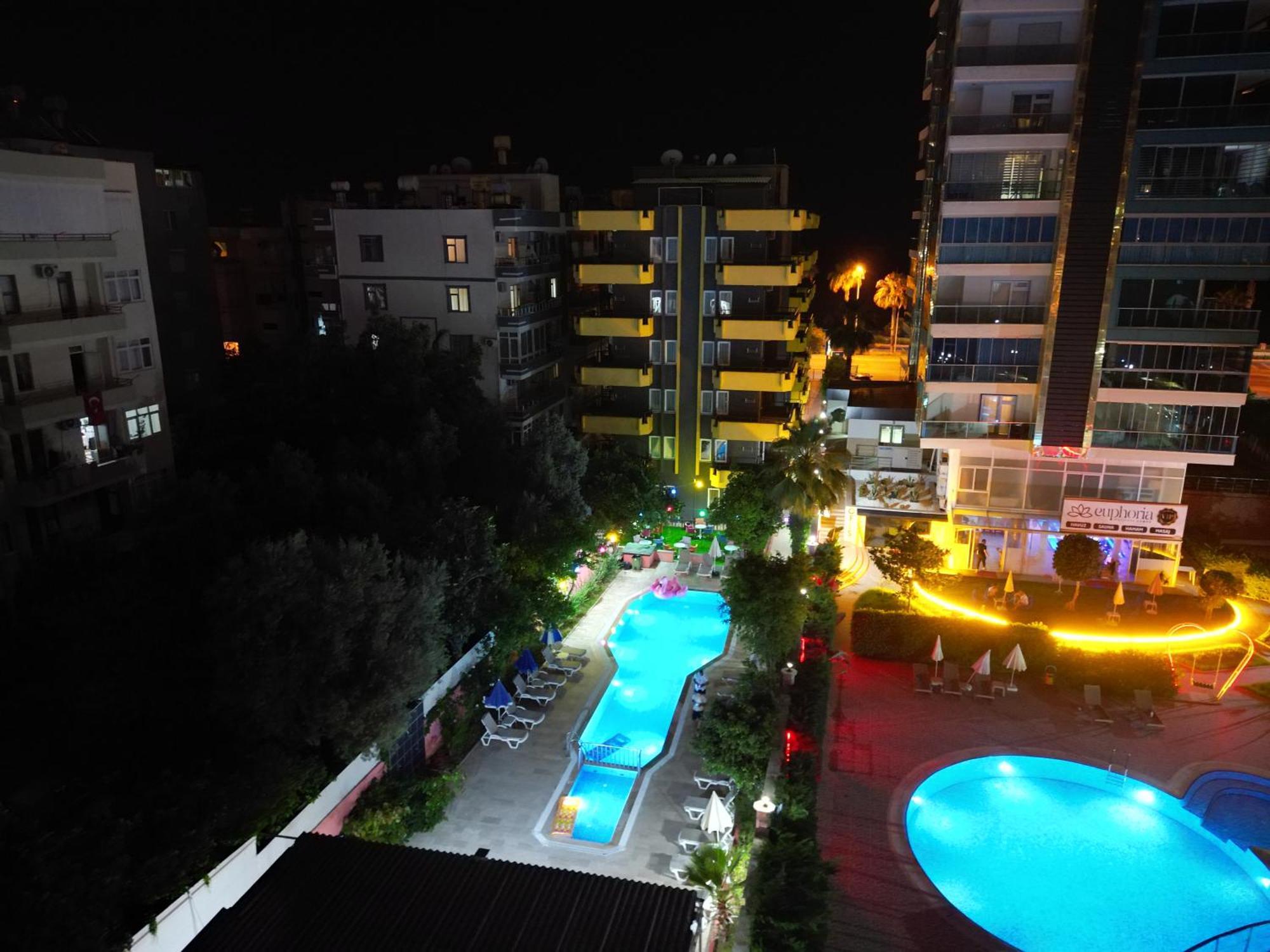 Gold Twins Boutique Hotel Алания Экстерьер фото